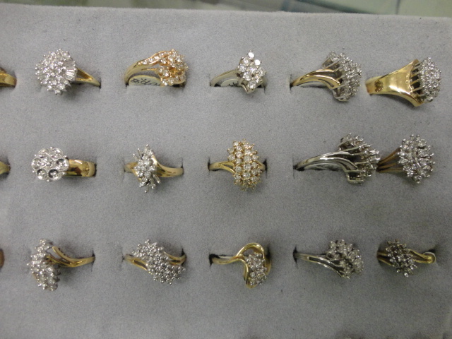 Complete Liquidation Jewelry and Furnishing Auction of Hallwoods Jewelry in our Gallery- Diamonds, Gold, Silver, Equipment, Gifts, Displays, Safe and much more - 15168.jpg