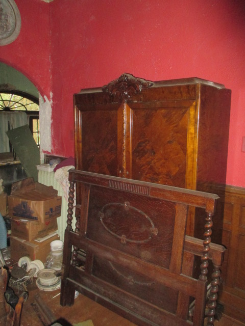 Large Antiques Living Estate Auction, Bristol TN - IMG_1089.JPG