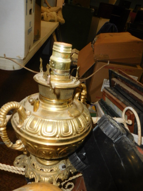 Estate Auction with some cool items - DSCN1944.JPG