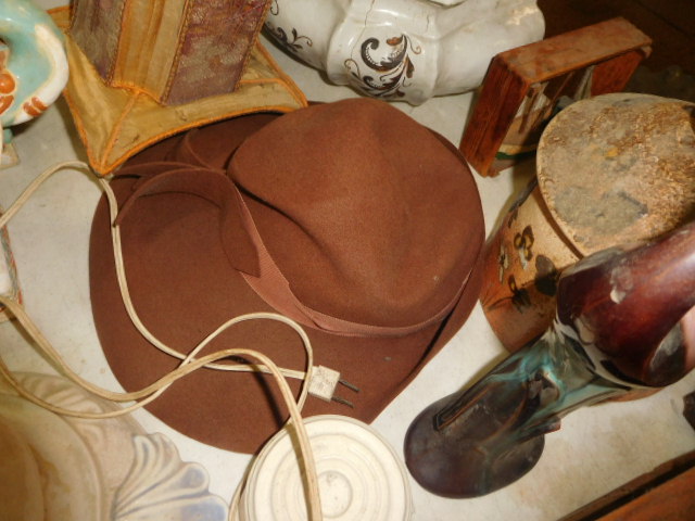 Estate Auction with some cool items - DSCN1950.JPG
