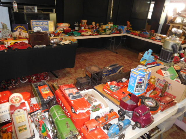 The Dave Berry Toy Auction - DSCN9805.JPG