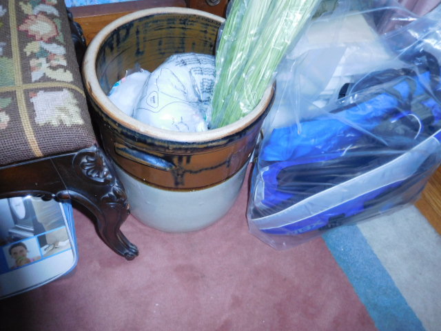 Judith Gregory Estate Auction - DSCN9725.JPG