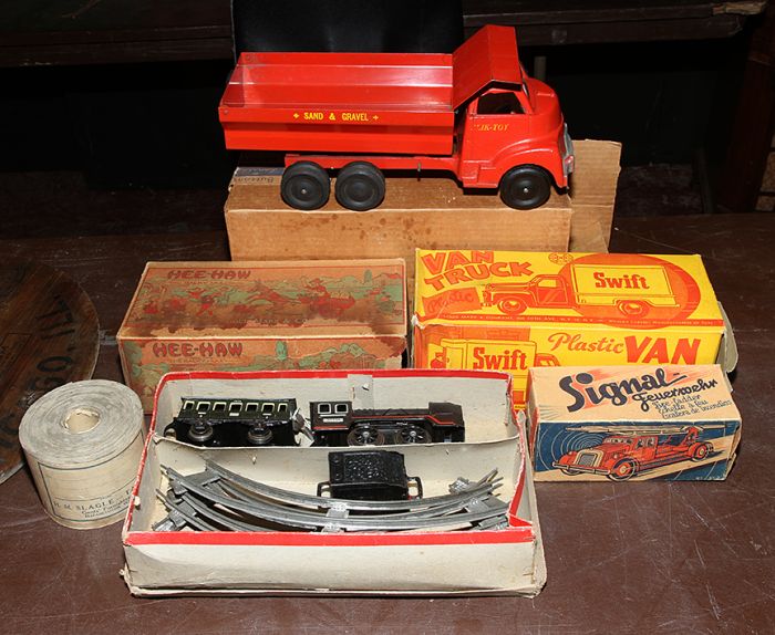Ken Depew Country Store Collection, Auto Tags and Toppers,Toys, Advertising and More Auction - 0076.jpg