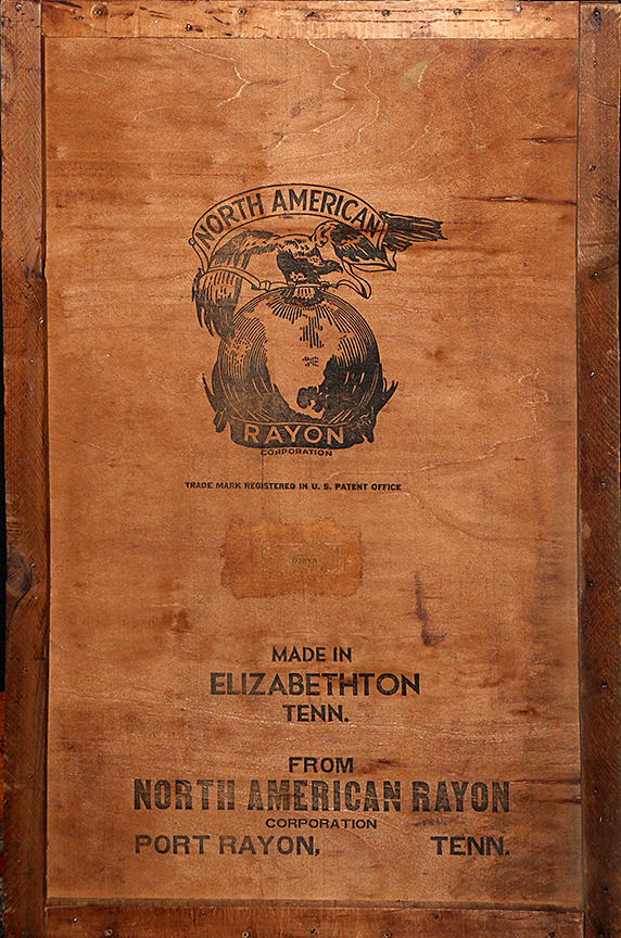 Ken Depew Country Store Collection, Auto Tags and Toppers,Toys, Advertising and More Auction - 9301.jpg