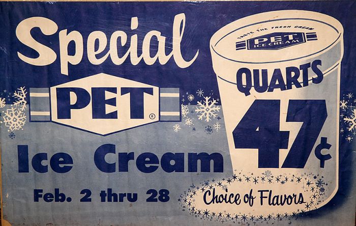 Ken Depew Country Store Collection, Auto Tags and Toppers,Toys, Advertising and More Auction - 9327.jpg