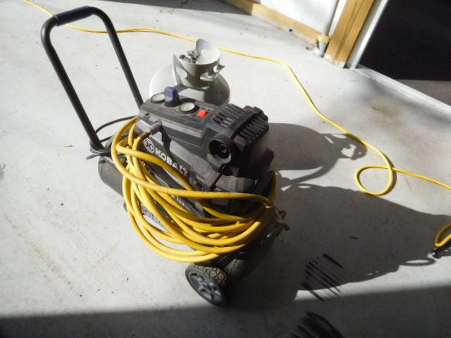 The Morris Auction-  Motorhome, Pickup truck, Fastest Camaro Ever, Tools, Tool boxes,  Equestrian, and Decorative signs and more - DSCN9866.JPG