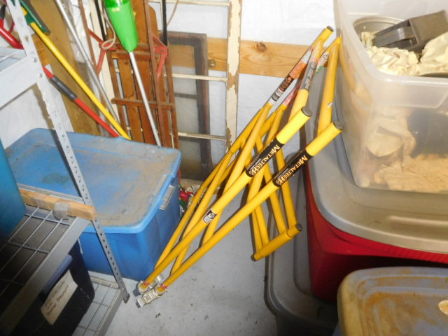 The Morris Auction-  Motorhome, Pickup truck, Fastest Camaro Ever, Tools, Tool boxes,  Equestrian, and Decorative signs and more - DSCN9926.JPG